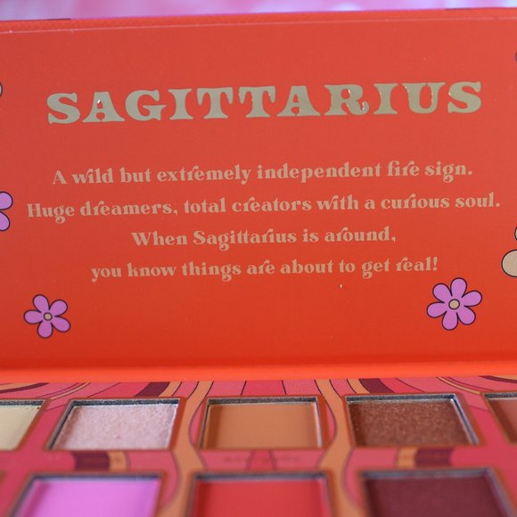 REVOLUTION | Sagittarius Horoscope | Eyeshadow Palette - Picture 4 of 8